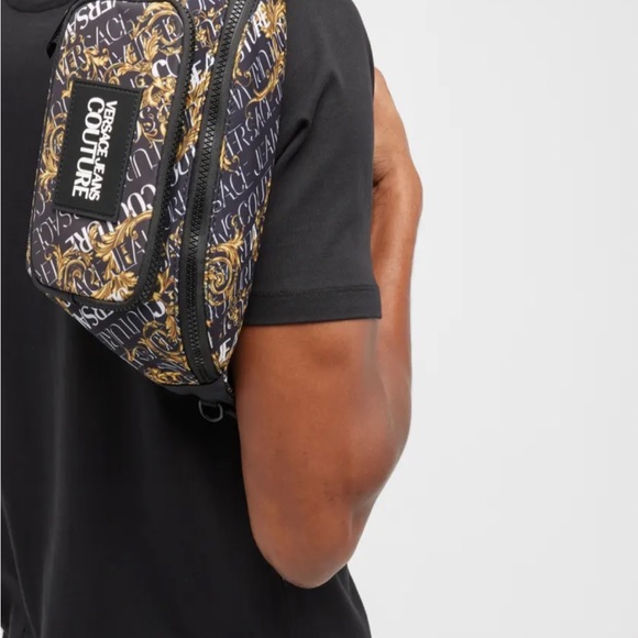 Versace - Picture 4 of 6